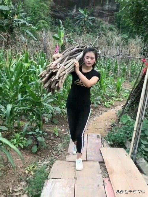 乡村留守女人的生活，留守之花盛开的地方最新章节